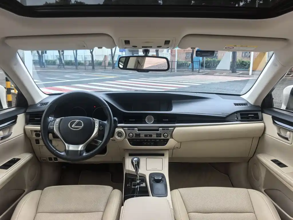 Lexus ES 2014 250 Comfort