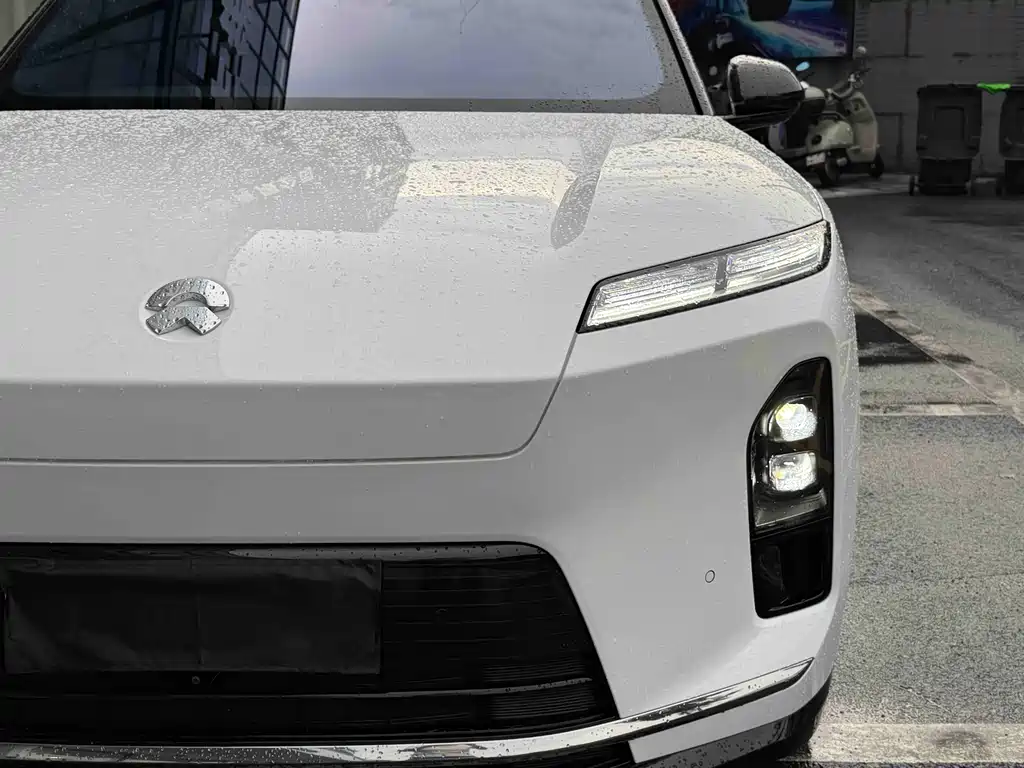 NIO ES8 — миниатюра 5