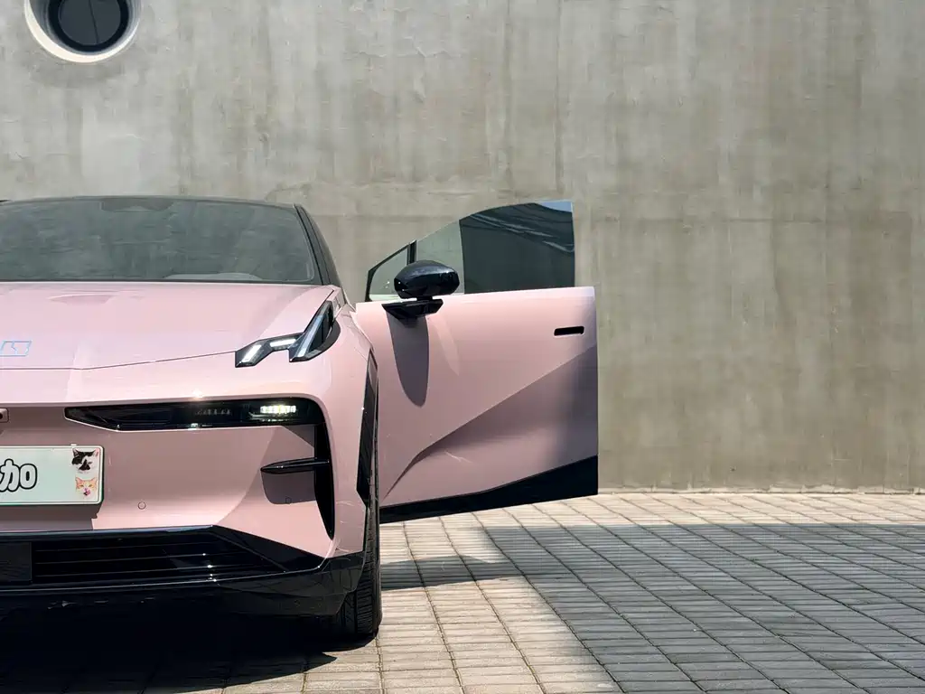 Zeekr X 2025 мест