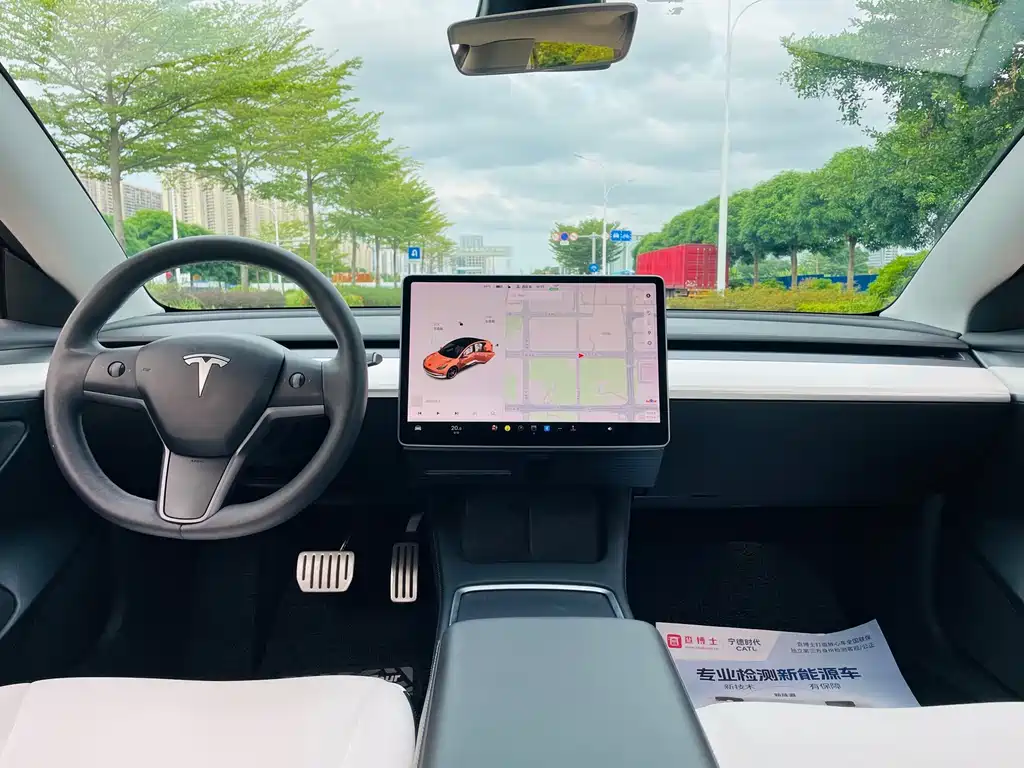 Tesla Model 3 — миниатюра 23