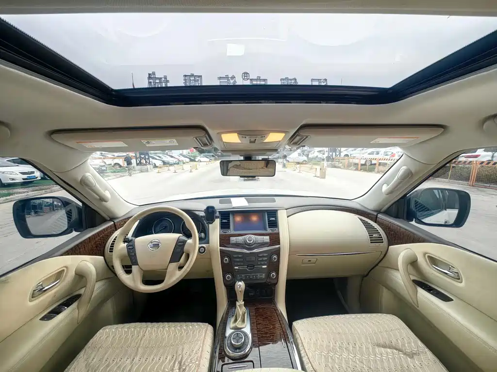 Nissan Patrol — миниатюра 7