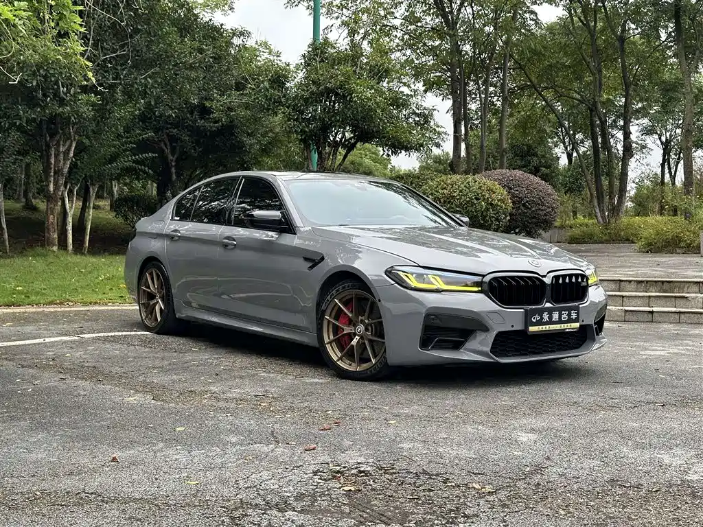 BMW 5 Series (Import) Facelift 540i Elegant Edition M Sport Package, фото 3