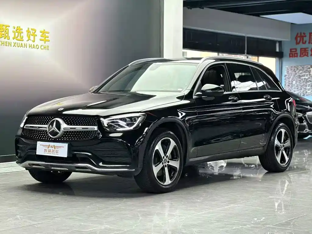 2022 Mercedes-Benz GLC - zdjęcie 1 z 9