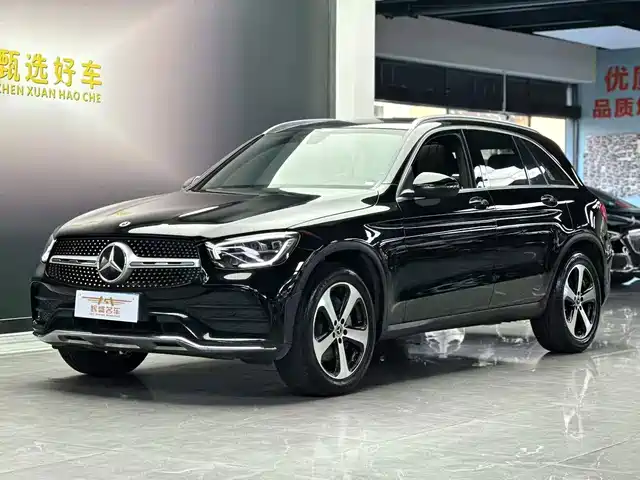 2022 Mercedes-Benz GLC