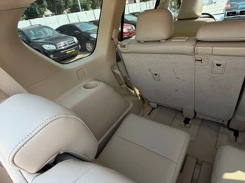 Toyota Prado (Import) — миниатюра 10