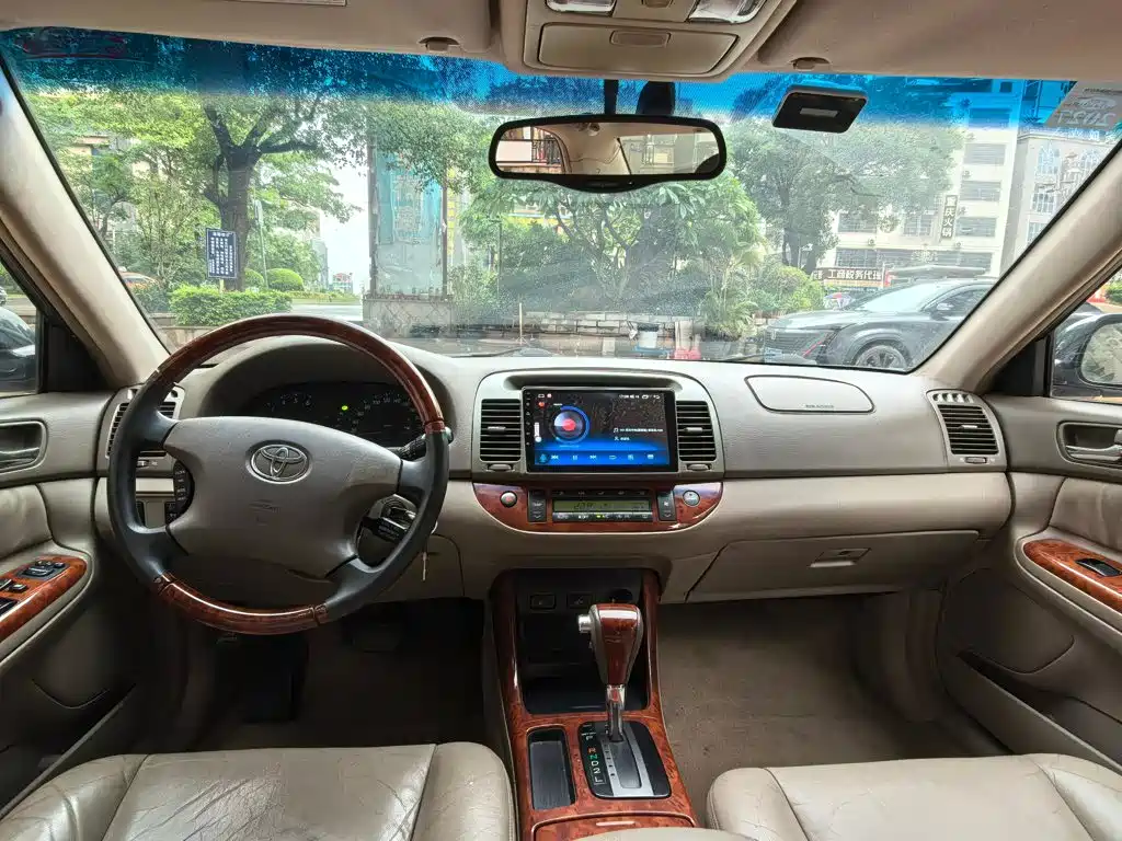 Toyota Camry 2005 2.4 Luxury