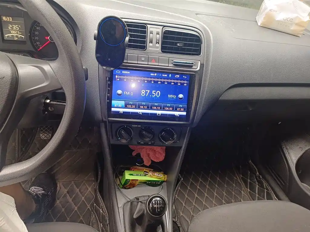 Volkswagen Polo 2016 1.4L MT