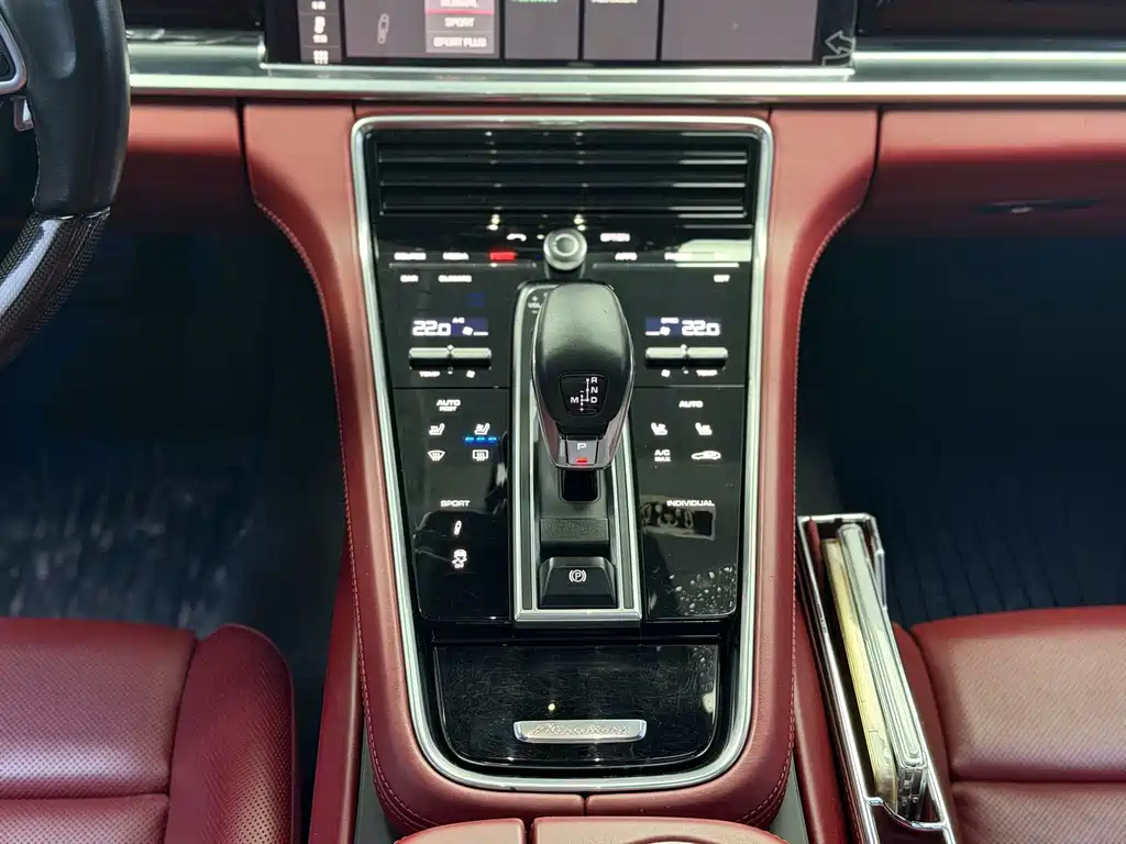 Porsche Panamera — миниатюра 14