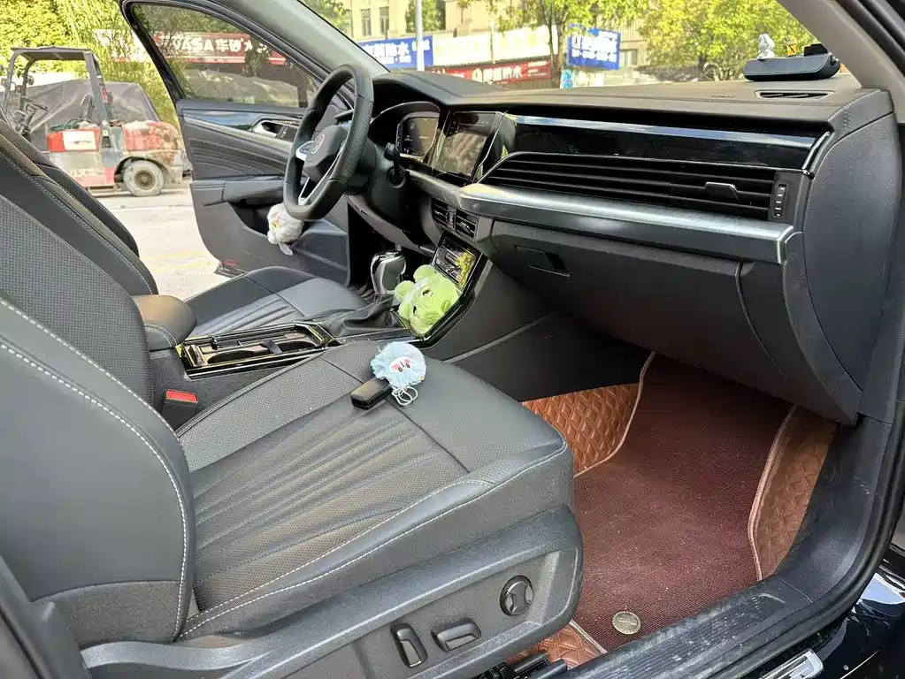 Volkswagen Passat 2025 380TSI
