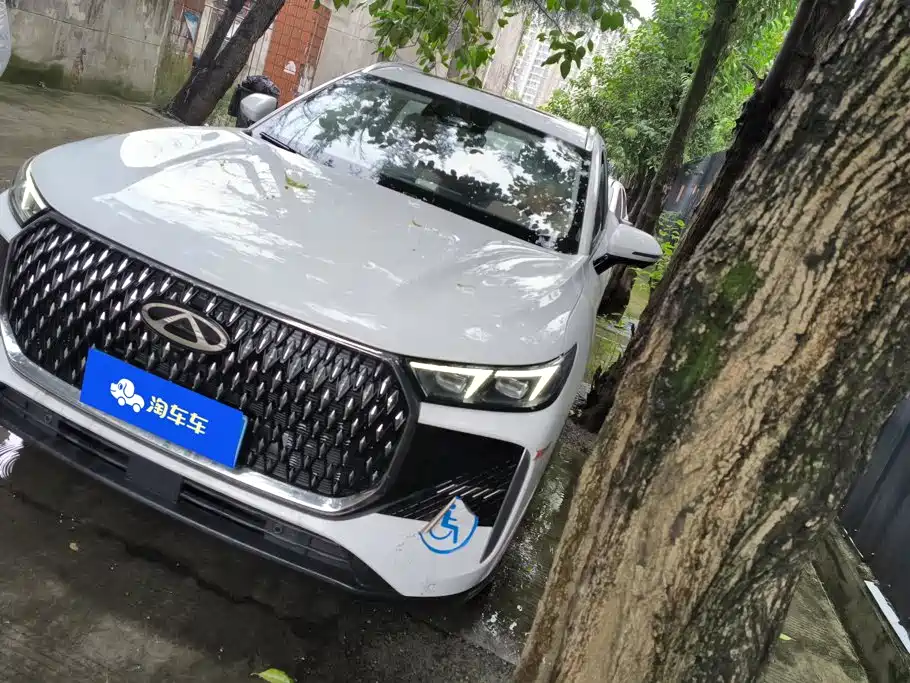 Chery Tiggo 8