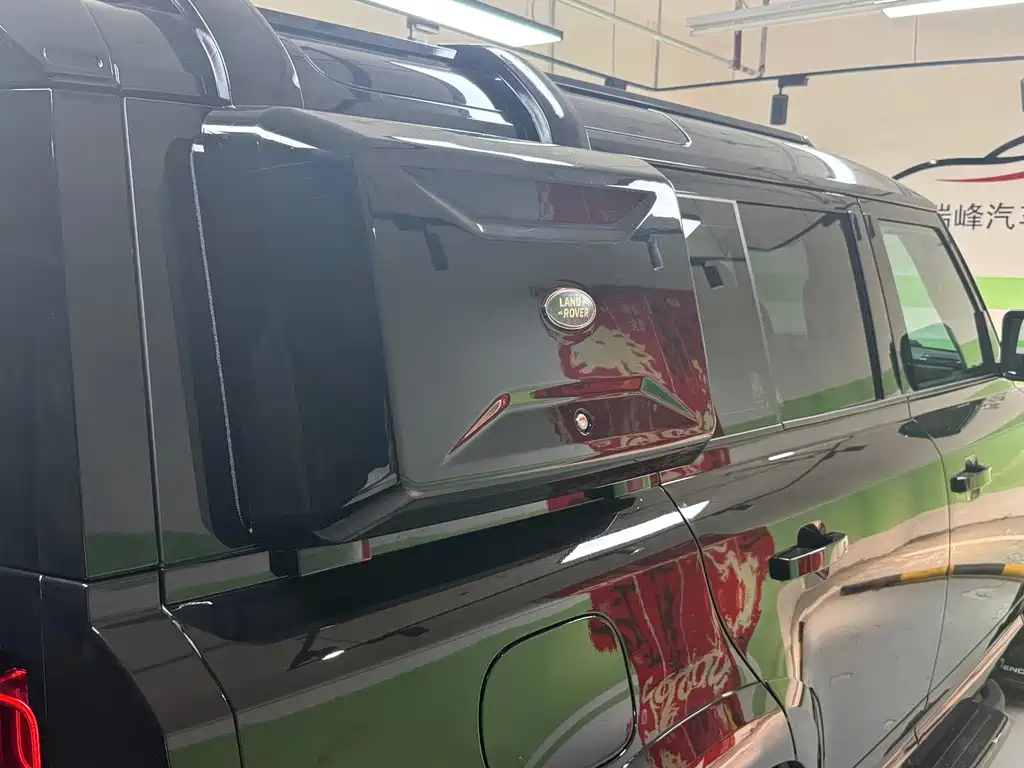 Land Rover Defender — миниатюра 22