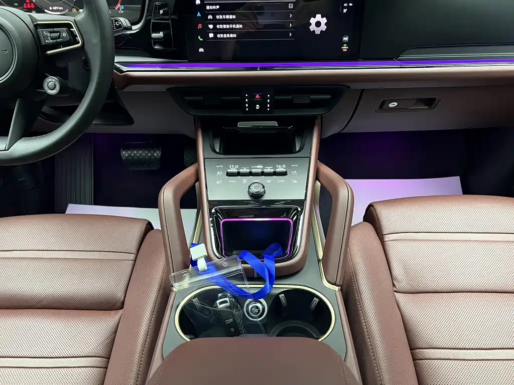 Porsche Cayenne — миниатюра 18