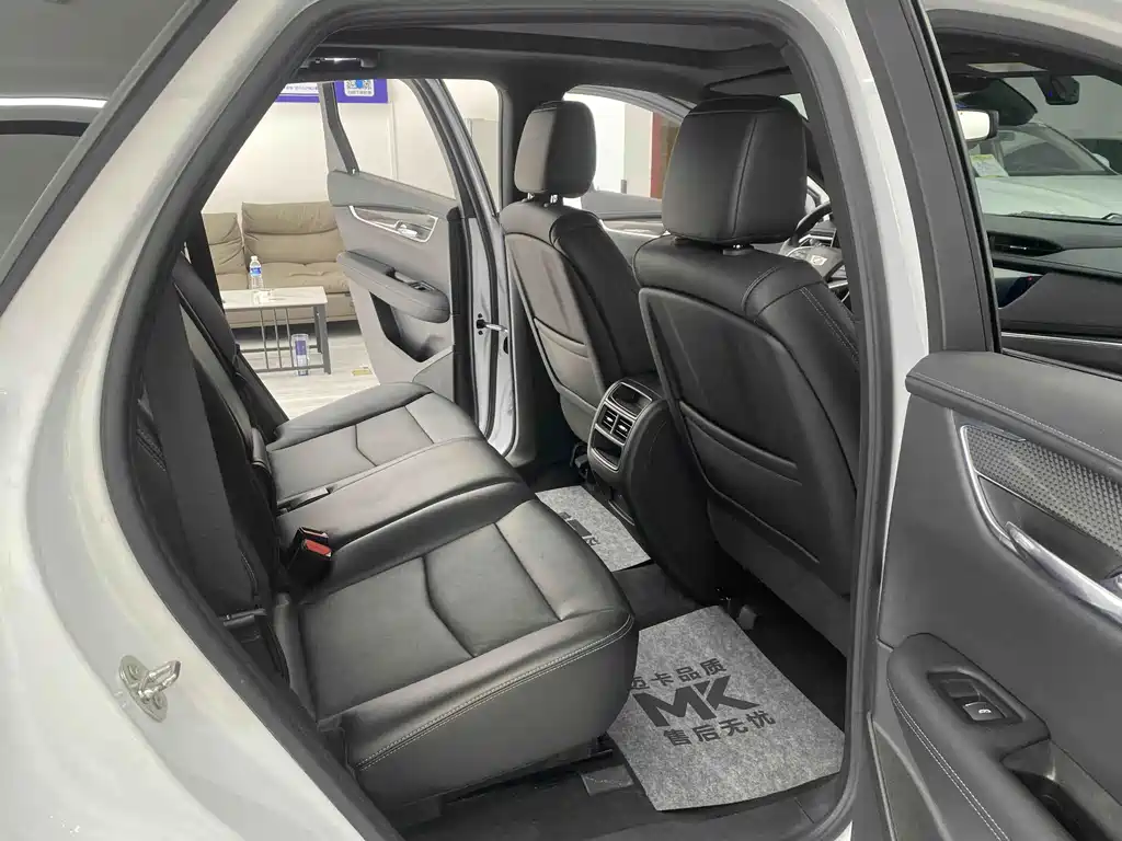 Cadillac XT5 — миниатюра 11