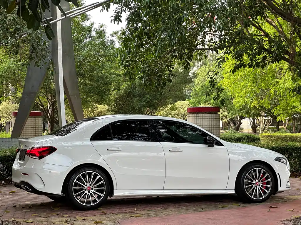 Mercedes-Benz A-Class A 2020 A 220 L 4MATIC Sport