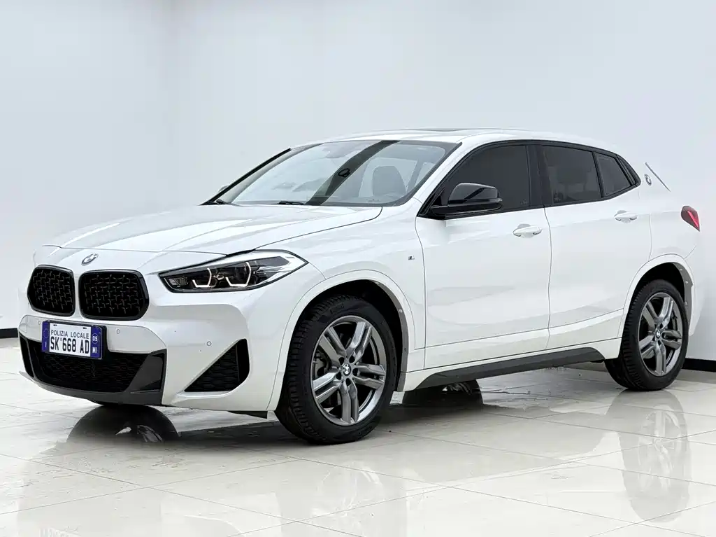 Купить BMW X2