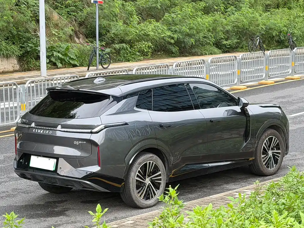 Lynk & Co 08 EM-P — миниатюра 5