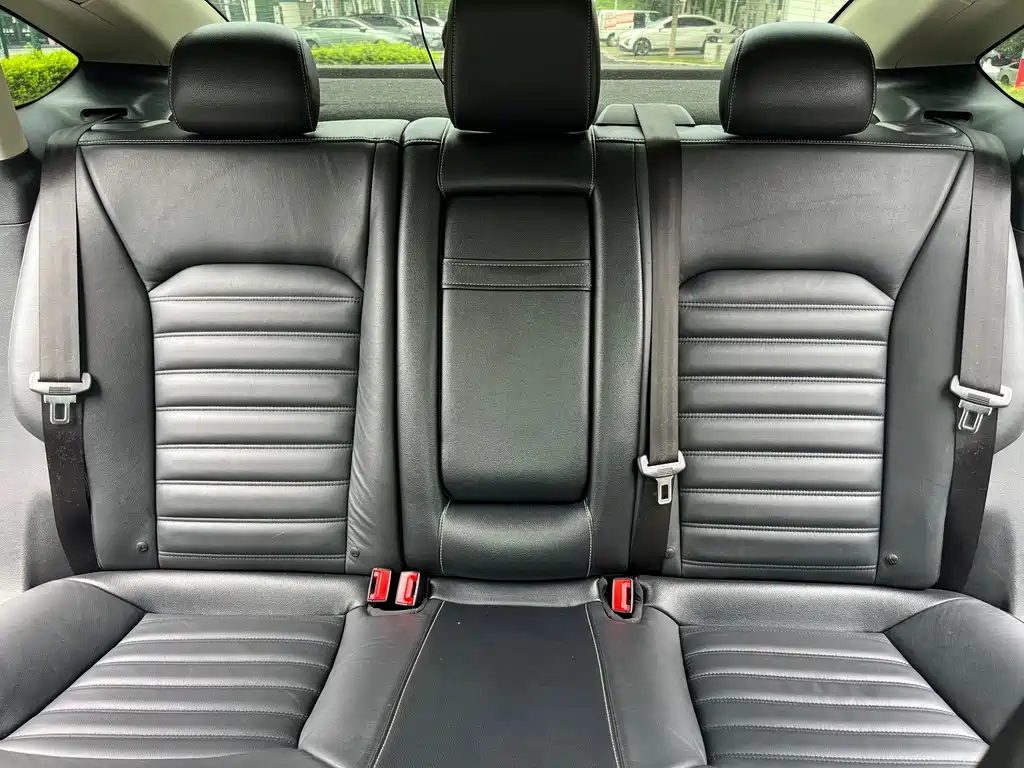 Ford Mondeo — миниатюра 16