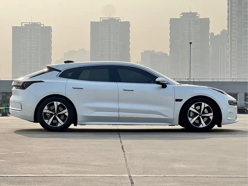 ZEEKR EXTREME KRYPTON 001