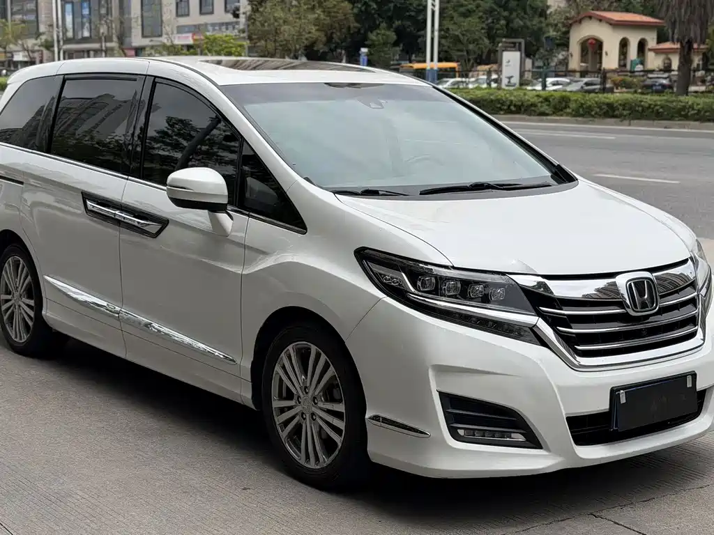 Honda Elysion — миниатюра 3
