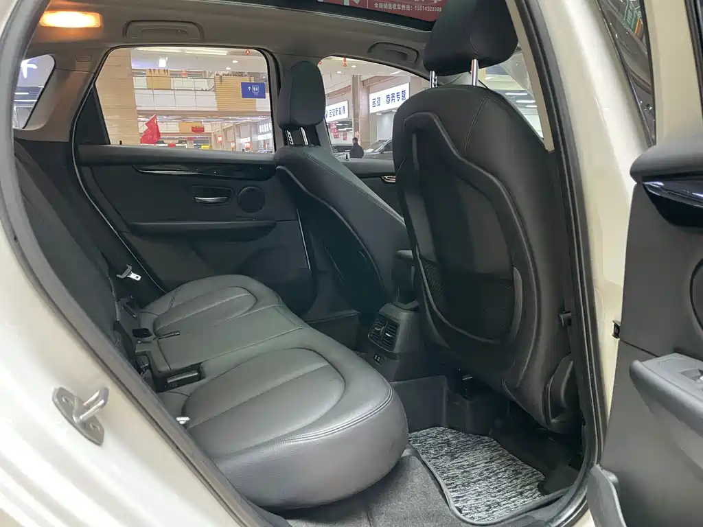 BMW 2 SERIES STATION WAGON