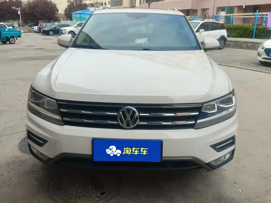 Volkswagen Tiguan L — миниатюра 2