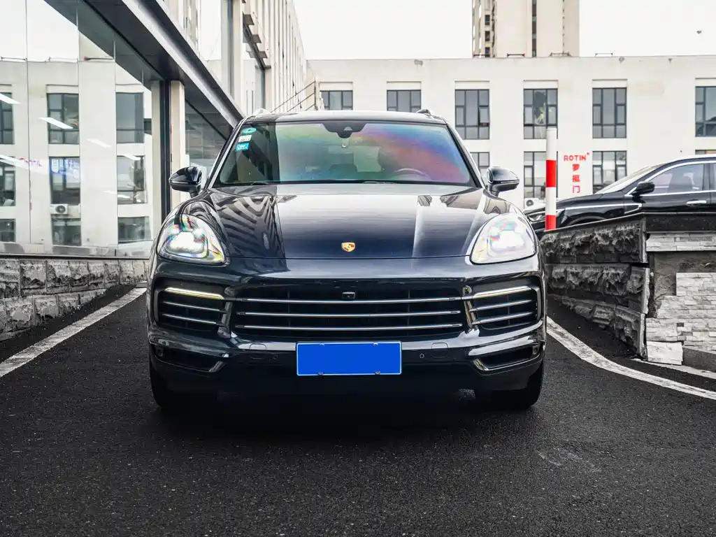 Porsche Cayenne — миниатюра 2