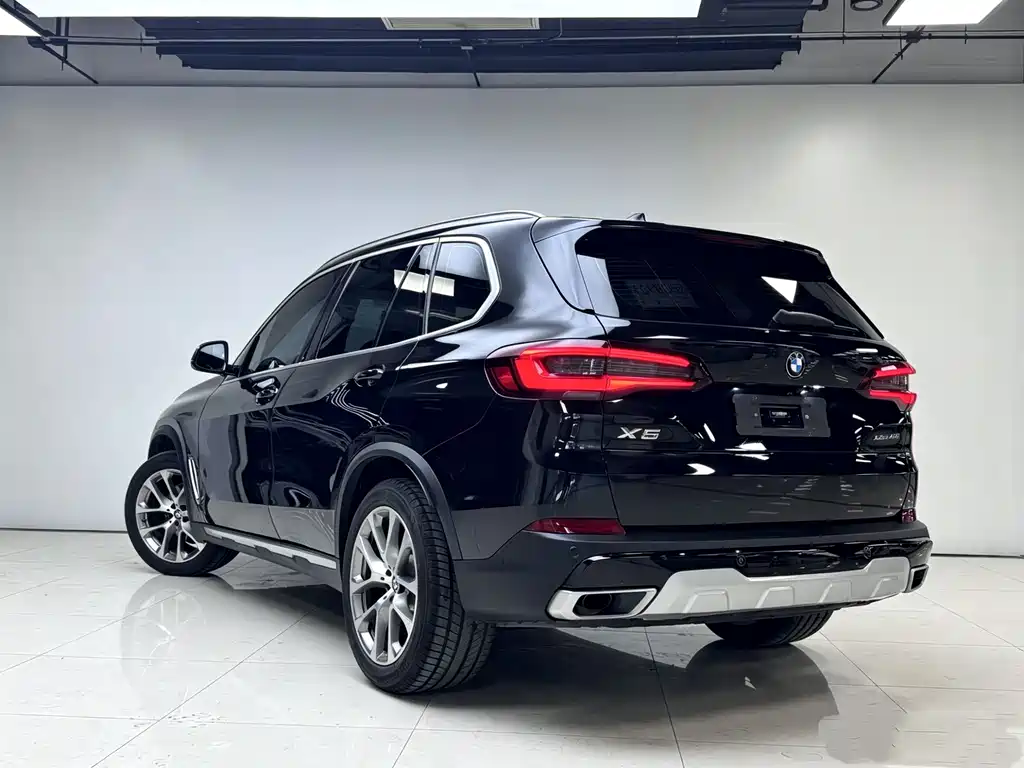 BMW X5 2021 xDrive30i X
