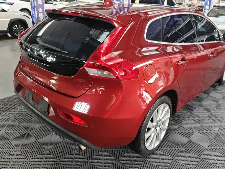 Volvo V40 — миниатюра 3