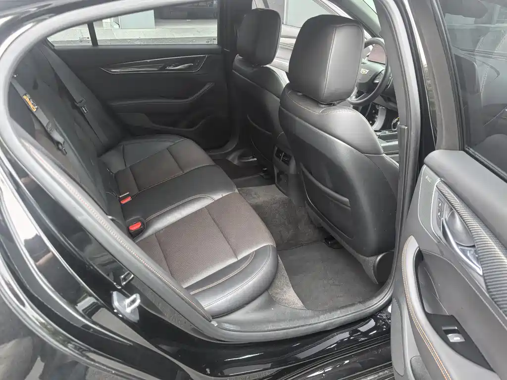 Cadillac CT5 2024 28T