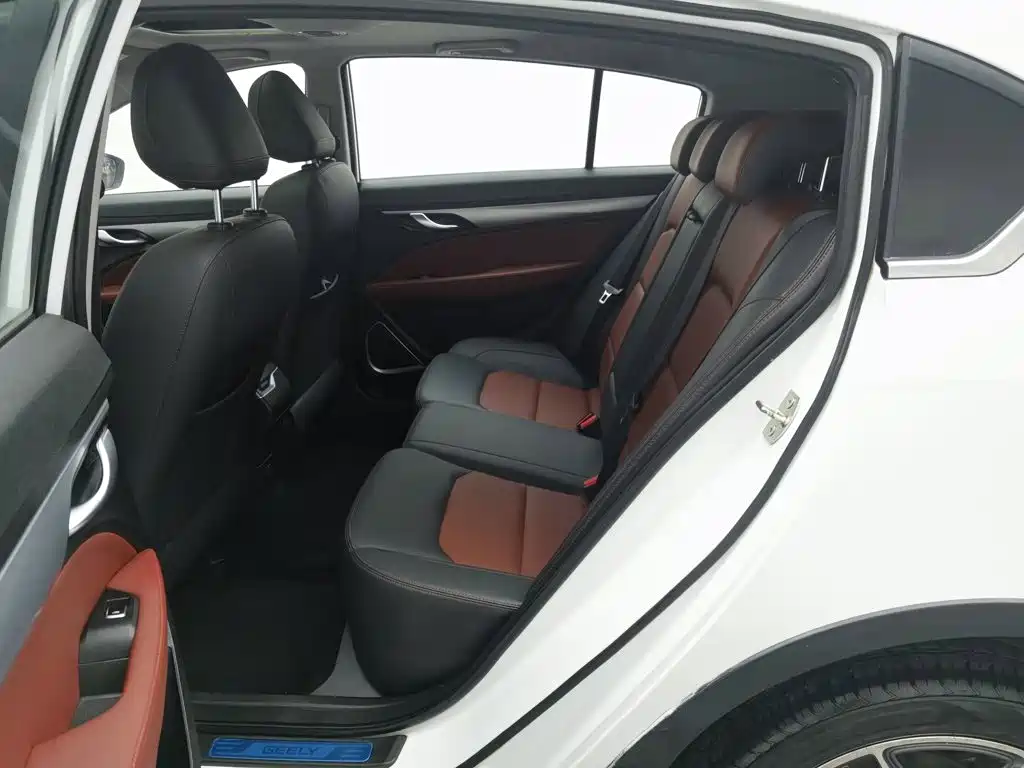 Geely Vision S1 — миниатюра 15