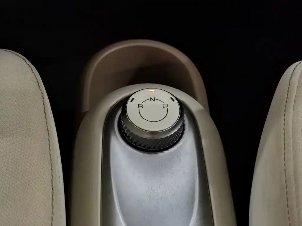 Wuling MINIEV — миниатюра 13