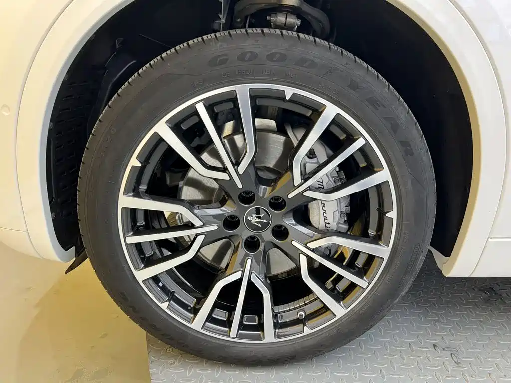Maserati Grecale — миниатюра 10