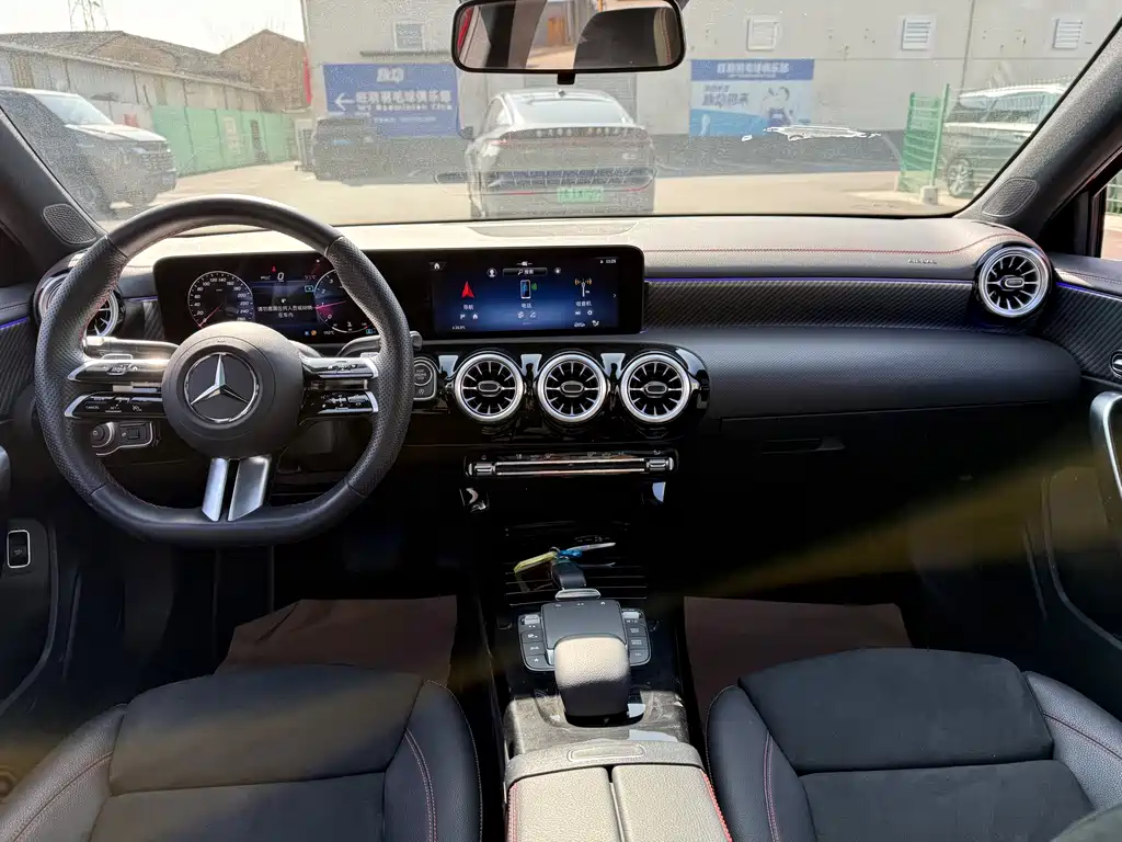 MERCEDES-BENZ A CLASS