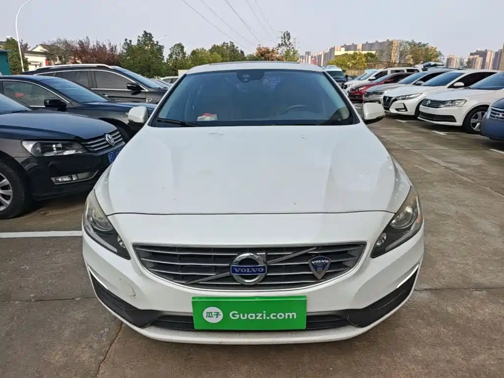 Volvo S60 — миниатюра 3