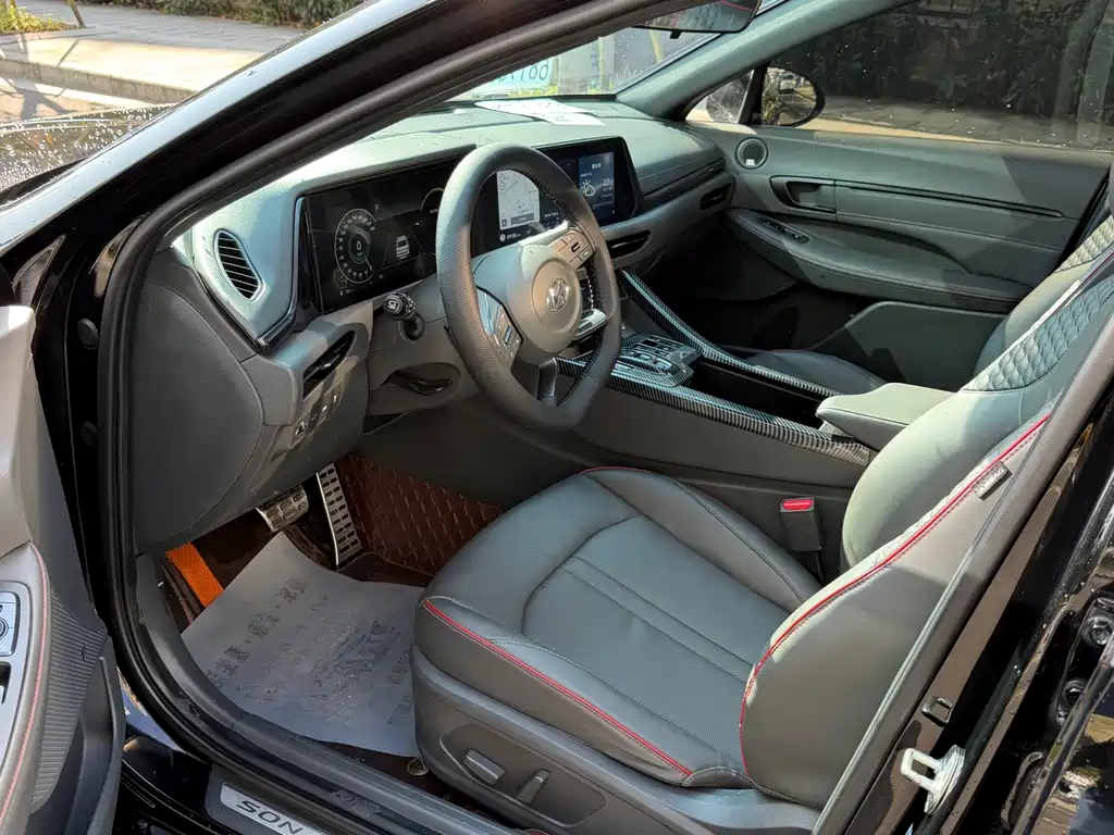 Hyundai Sonata — миниатюра 7