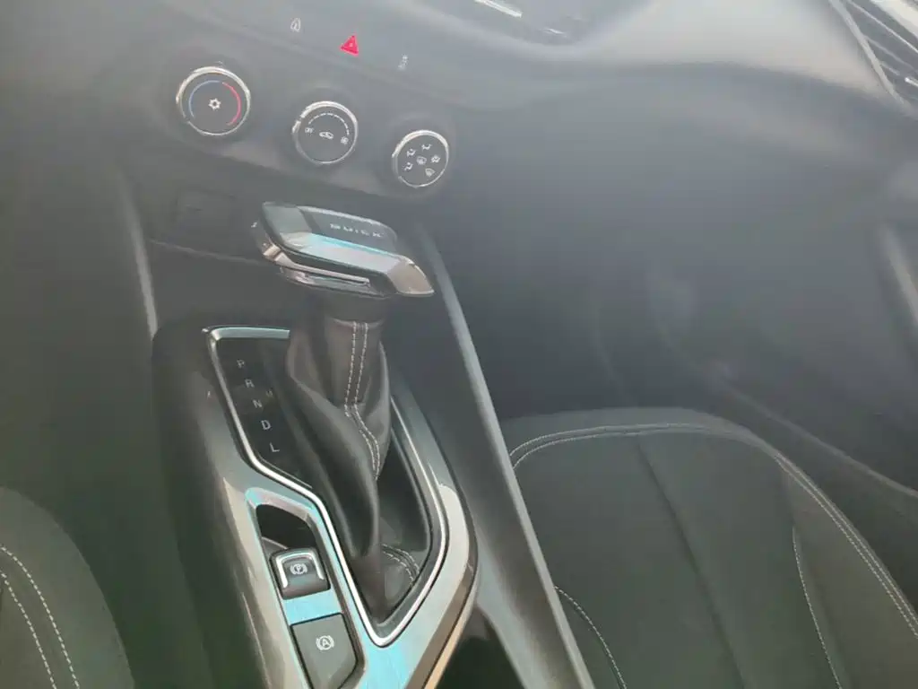 Buick Verano — миниатюра 14