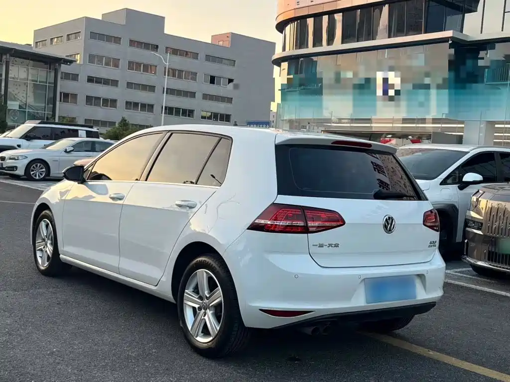 Volkswagen Golf — миниатюра 5