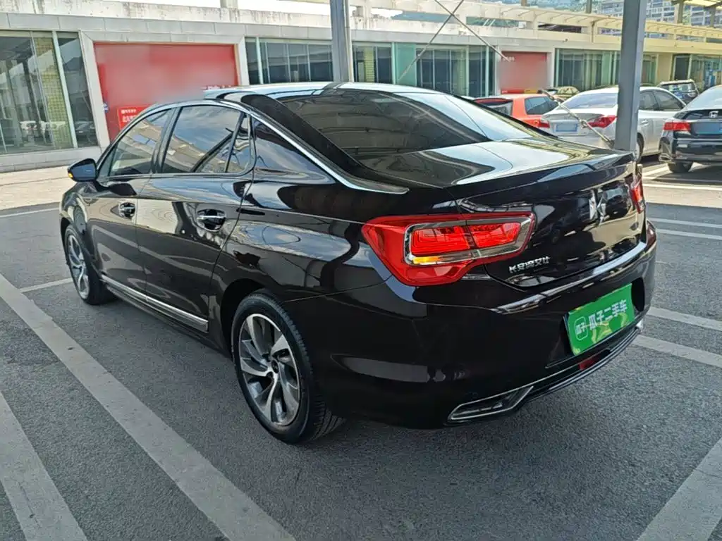DS 5LS 2014 1.6T Luxury THP160