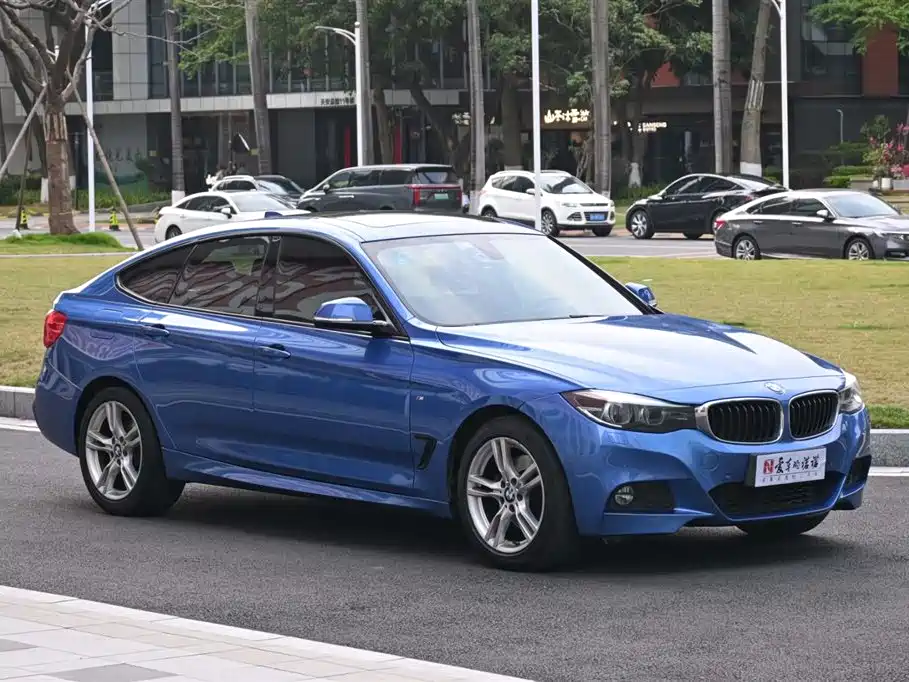 BMW 3 Series GT 3 GT 2017 330i xDrive M Sport