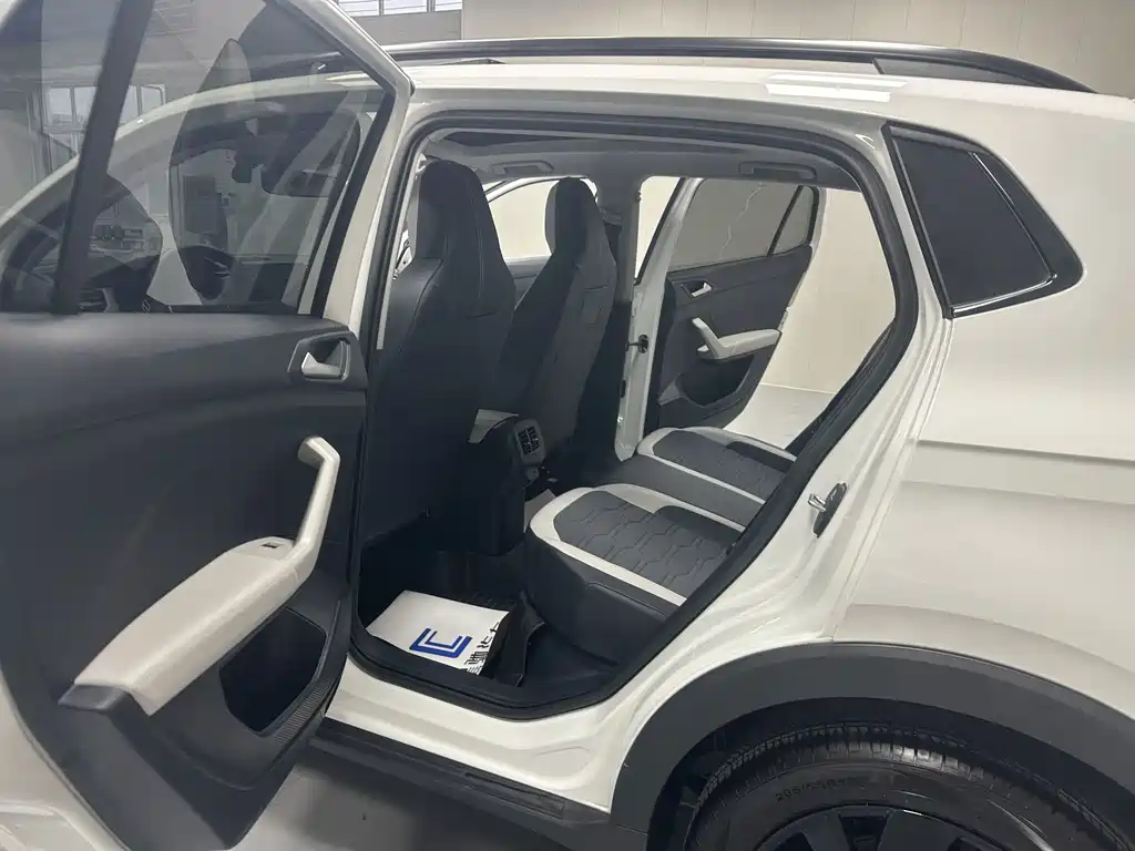 Volkswagen Tharu — миниатюра 12