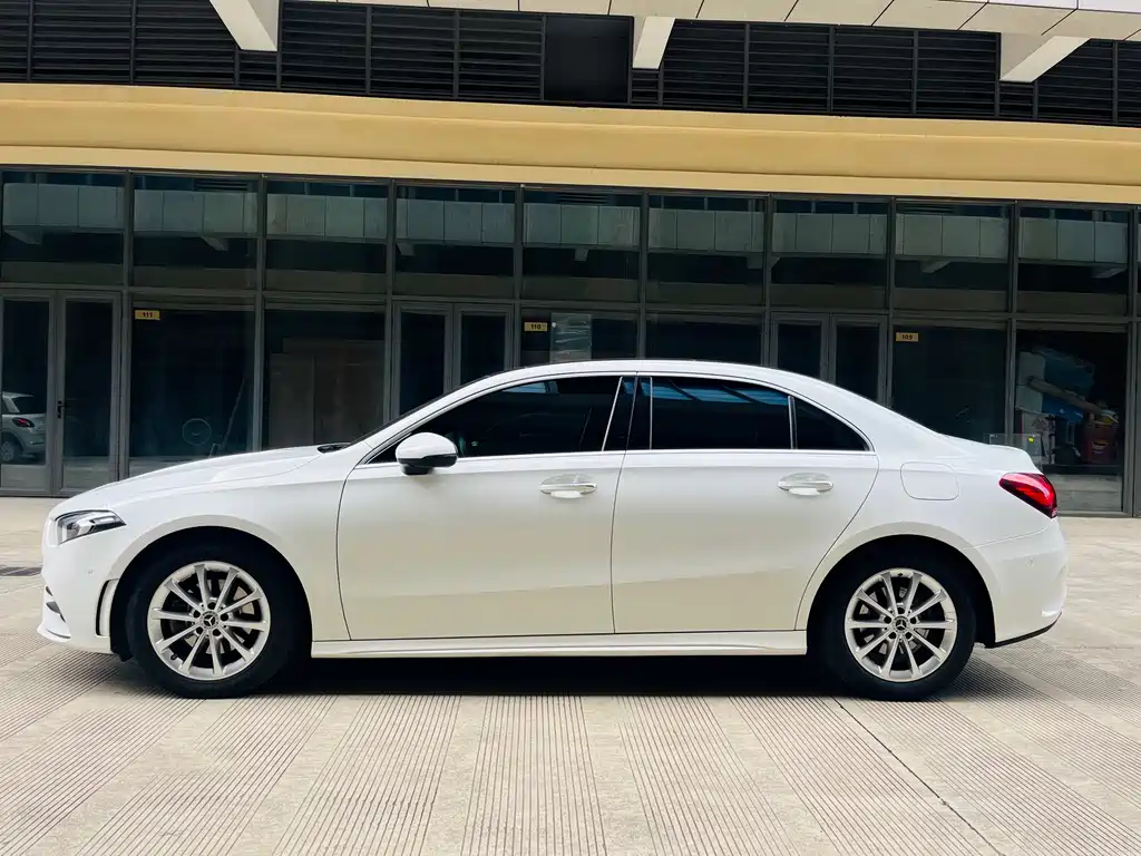 Mercedes-Benz A-Class A 2021 A 200 L Sport Fashion
