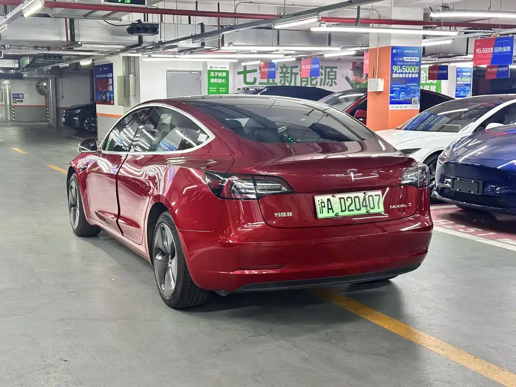 Tesla Model 3 — миниатюра 9