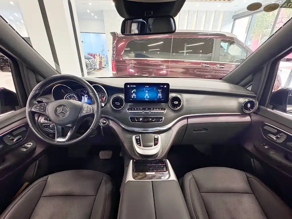 MERCEDES-BENZ V CLASS