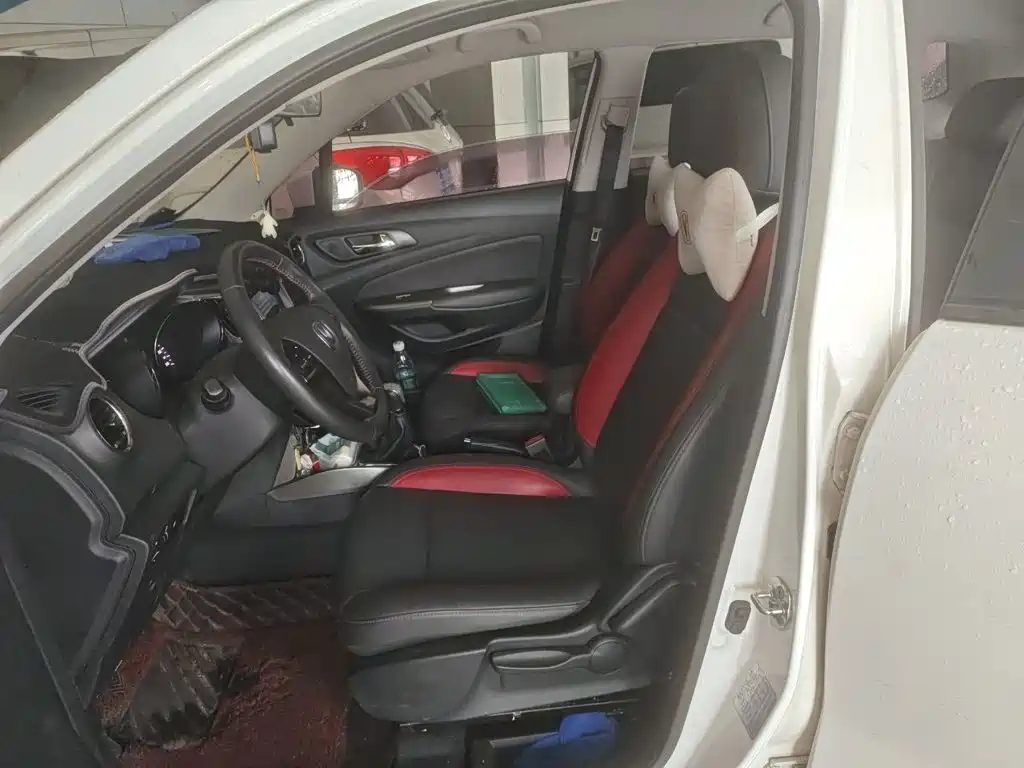 Changan CS15 — миниатюра 8