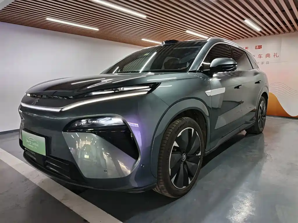 2025 BYD Tang - zdjęcie 1 z 17