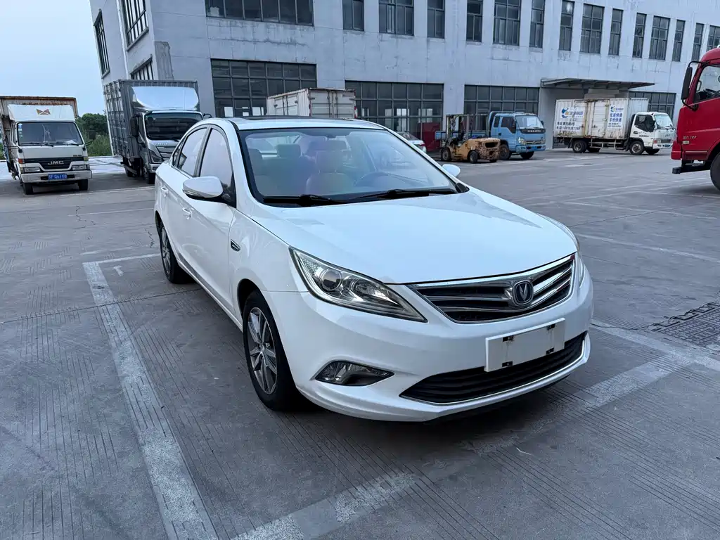 Changan Eado — миниатюра 3