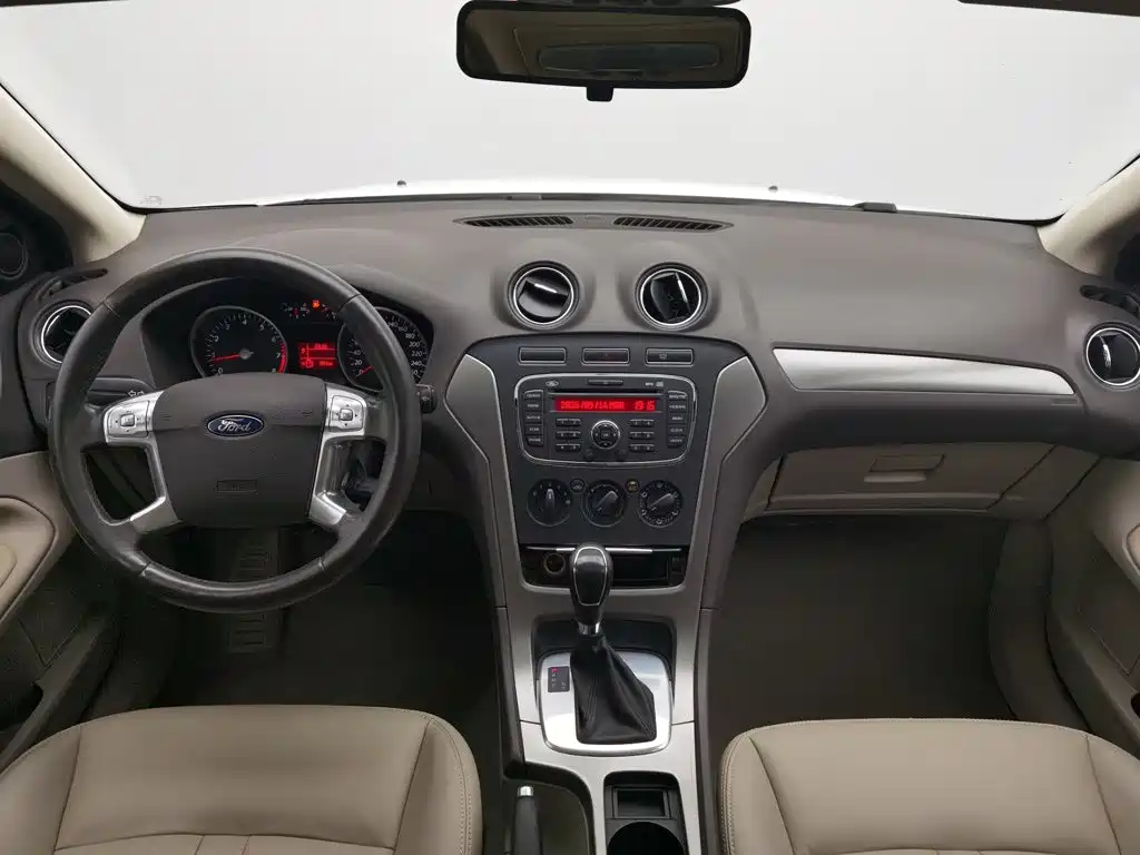 Ford Mondeo Zhisheng — миниатюра 5