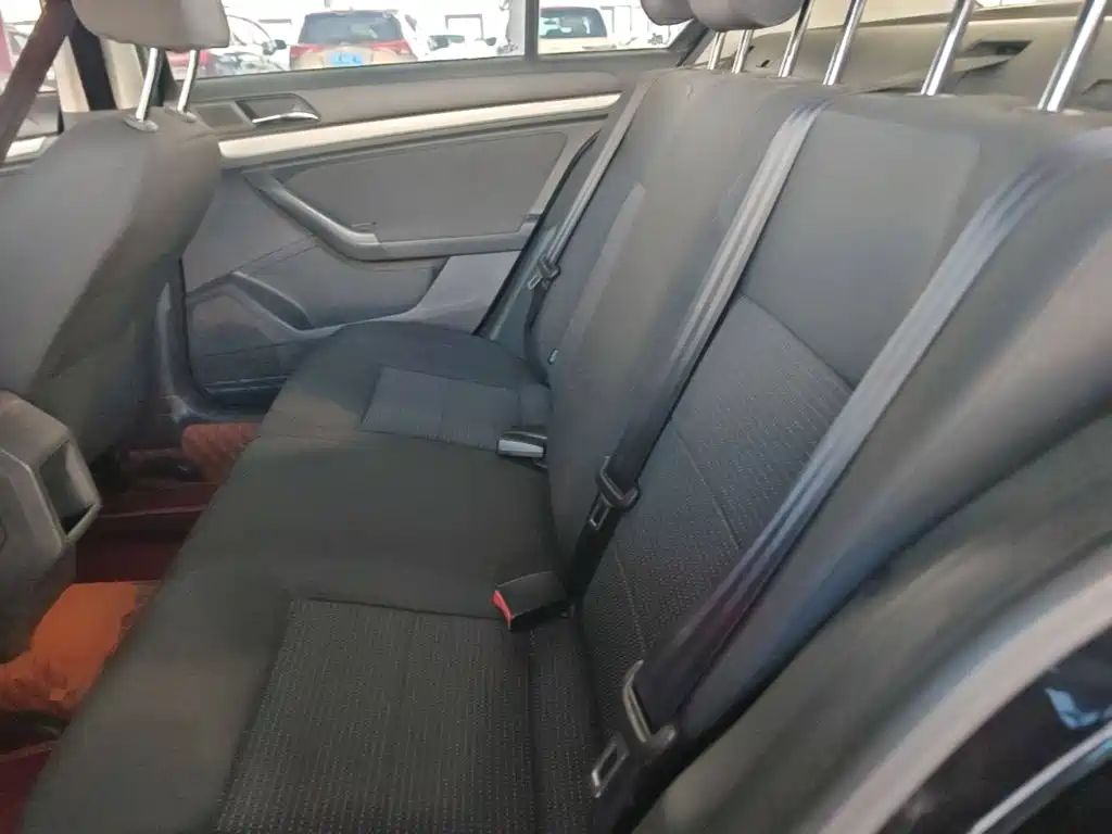 Volkswagen Lavida — миниатюра 17