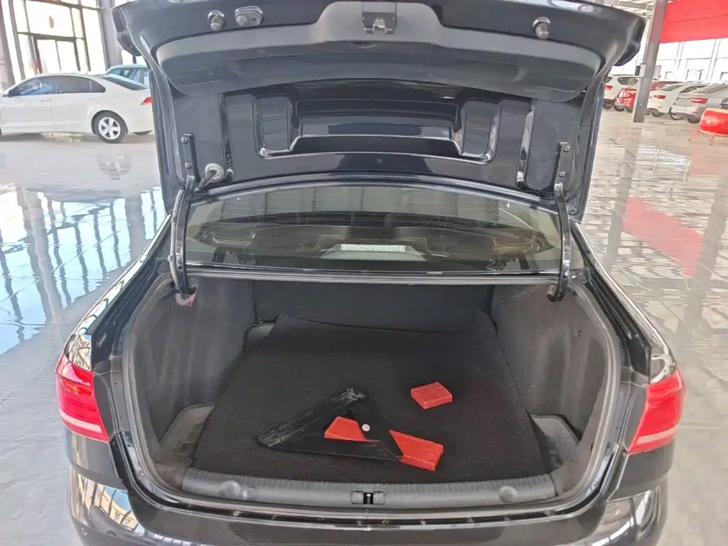 Volkswagen Lavida — миниатюра 19