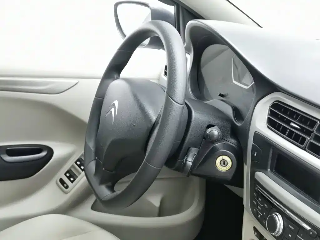 Citroen Elysee — миниатюра 22